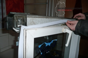 Roto Flügeldichtungs-Set 8..er (Klapp-Schwingfenster) für Kunststoff und Holz Dachfenster